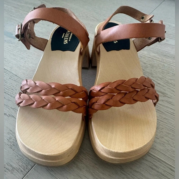 Swedish Hasbeens clogs with leather straps. Brand new Never worn - Picture 2 of 7